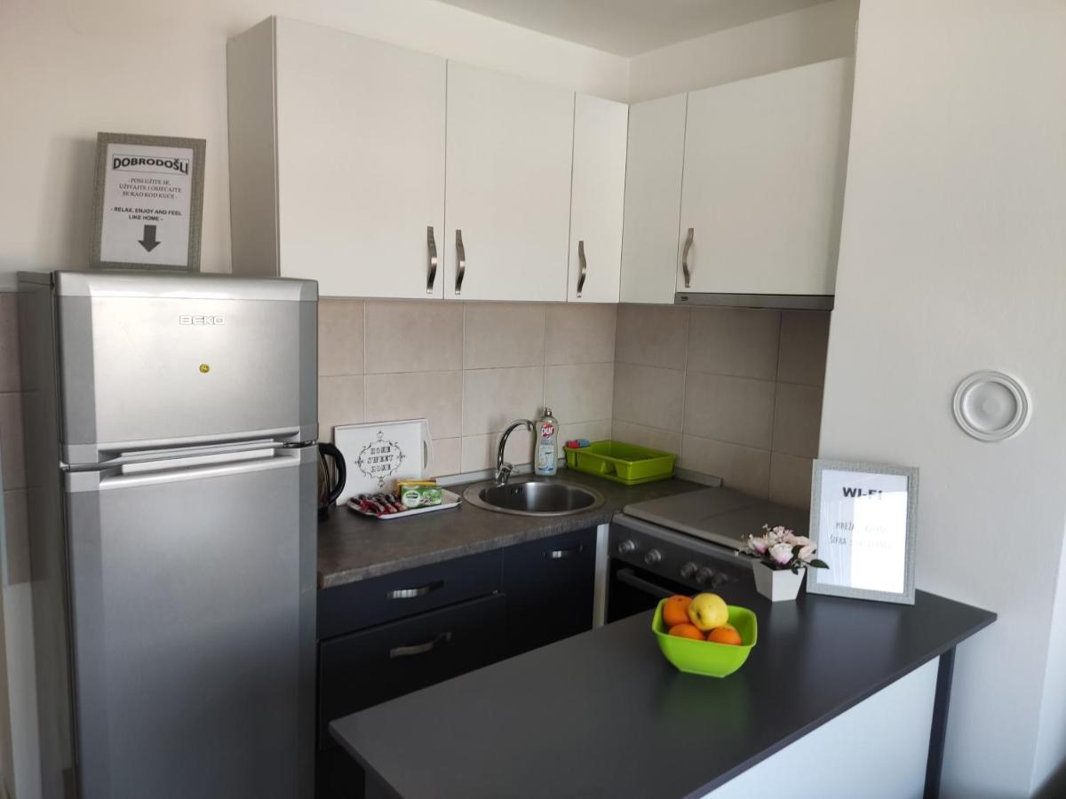 Apartmani Sarah 2 Tuzla Exterior photo